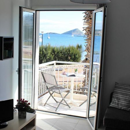 Apartments Mare Blu By The Sea. Pórto Ráfti Екстериор снимка