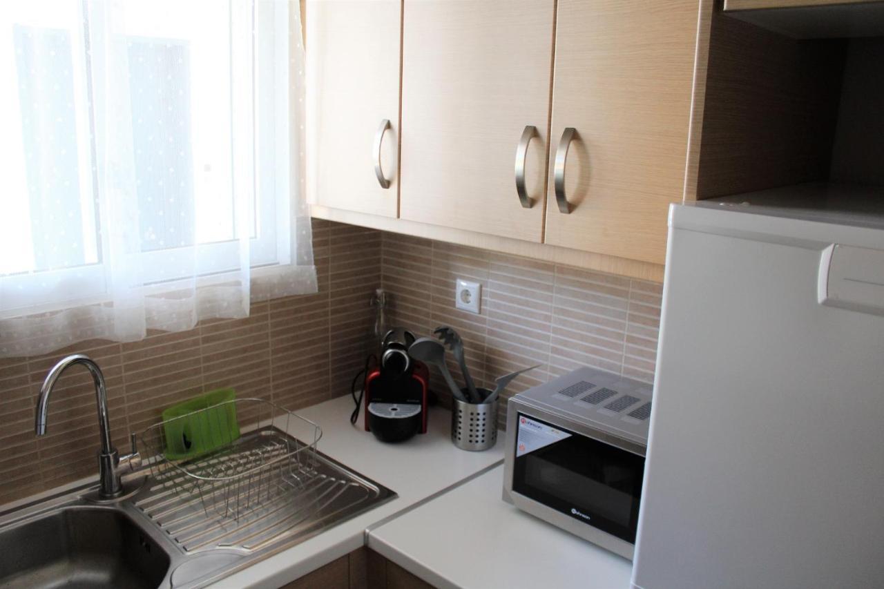 Apartments Mare Blu By The Sea. Pórto Ráfti Екстериор снимка